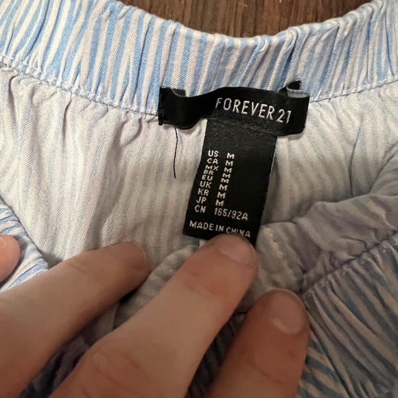 Forever 21 blue and white striped off the shoulder crop top - Picture 2 of 2